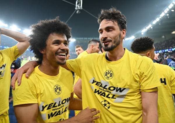 07 05 2024, xjrdrx, Football UEFA Champions League, Paris St Germain Borussia Dortmund emspor, v l Karim Adeyemi Borussia Dortmund , Mats Hummels Borussia Dortmund jubeln jubiliert nach Spielende celebrate at the end of the match DFL DFB REGULATIONS PROHIBIT ANY USE OF PHOTOGRAPHS as IMAGE SEQUENCES and or QUASI VIDEO Paris