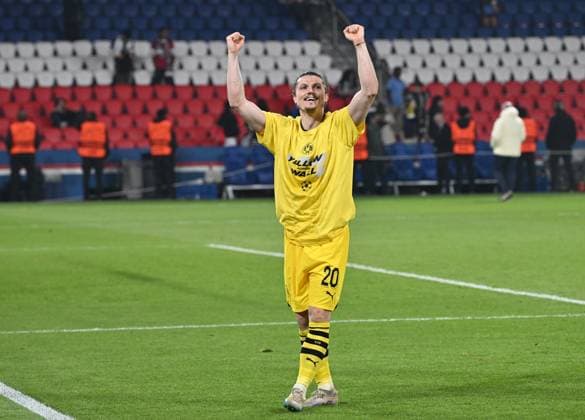 07 05 2024, xjrdrx, Football UEFA Champions League, Paris St Germain Borussia Dortmund emspor, v l Marcel Sabitzer Borussia Dortmund jubeln jubilieren celebrate at the end of the match DFL DFB REGULATIONS PROHIBIT ANY USE OF PHOTOGRAPHS as IMAGE SEQUENCES and or QUASI VIDEO Paris
