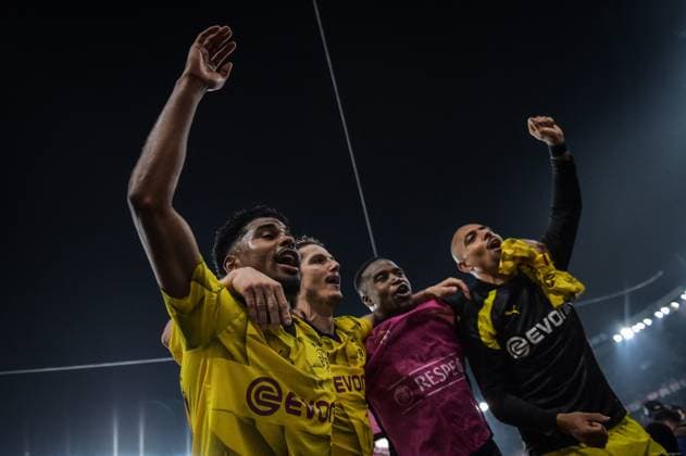 Champions League Borussia Dortmund celebrates its win over PSG FA Borussia Dortmund?s players celebrate the win over Paris Saint-Germain at the end of the UEFA Champions League semi-final football match at the Parc des Princes stadium in Paris on May 7, 2024. Photo by Firas Abdullah ABACAPRESS.COM  Copyright: xAbdullahxFiras ABACAx