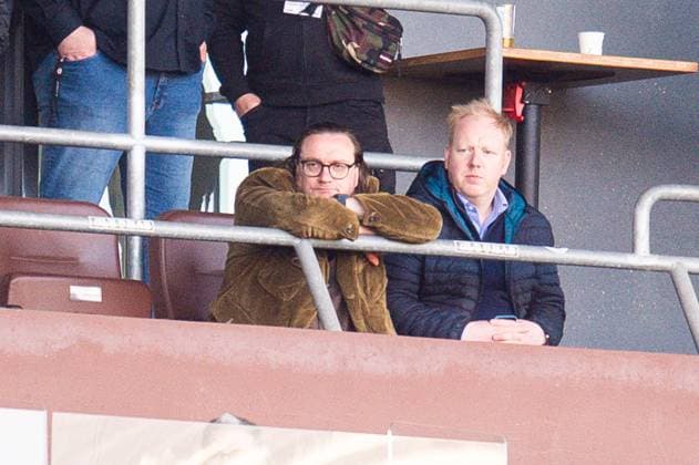 07 05 2024 Football, 2023 2024, 2 Bundesliga, Matchday 32, VfL Osnabrück FC Schalke 04 L Dr Michael Welling Managing Director Finance Osnabrück in the stands DFL REGULATIONS PROHIBIT ANY USE OF PHOTOGRAPHS AS IMAGE SEQUENCES AND OR QUASI VIDEO