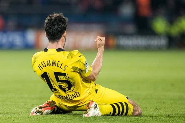 UEFA Champions League FC Paris Saint Germain Borussia Dortmund 07 05 2024 Mats Hummels Borussia Dortmund, 15 cheering on his knees UEFA Champions League FC Paris Saint Germain Borussia Dortmund , Paris, Parc des Princes Copyright: xBEAUTIFULxSPORTS Wunderlx