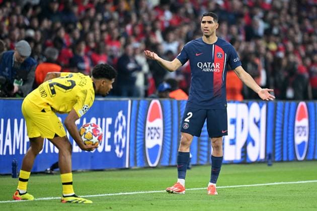 Paris, Parc des Princes, 07 05 24, GER, Men, UEFA Champions League, Semifinal, Season 2023 2024, Paris Saint Germain Borussia Dortmund Picture from left Ian MAATSEN Dortmund and Achraf HAKIMI Paris Only for editorial use UEFA regulations prohibit any use of photographs as image sequences and or quasi video France