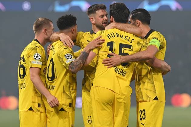 Paris, Parc des Princes, 07 05 24, GER, Men, UEFA Champions League, Semi-final, Season 2023 2024, Paris Saint Germain Borussia Dortmund Picture Mats HUMMELS Dortmund cheers after his goal to 0 1 Only for editorial use UEFA regulations prohibit any use of photographs as image sequences and or quasi video France