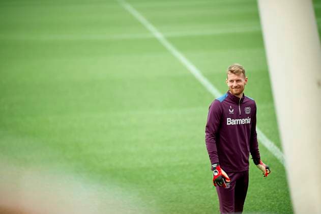 LEVERKUSEN, GERMANY - 8 MAY, 2024: Lukas Hradecky Pre match UEFA Europa League practice FC Bayer 04 Leverkusen at BayArena  Copyright: xVitaliixKliuiev(Vitleo),xVITALIIxKLIUIEVx