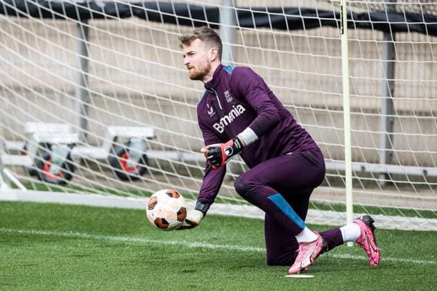 UEFA Europa League final training Bayer 04 Leverkusen Lukas Hradecky Bayer 04 Leverkusen, 1 on the ball UEFA Europa League final training Bayer 04 Leverkusen Leverkusen, Ulrich Haberland Stadion am 08 052024 Copyright: xBEAUTIFULxSPORTS Wunderlx