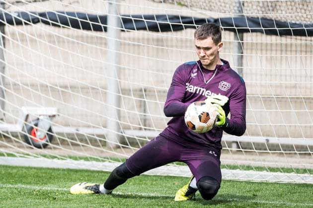 UEFA Europa League final training Bayer 04 Leverkusen Matej Kovar Bayer 04 Leverkusen, 17 with ball UEFA Europa League final training Bayer 04 Leverkusen Leverkusen, Ulrich Haberland Stadion am 08 052024 Copyright: xBEAUTIFULxSPORTS Wunderlx