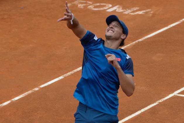 International Tennis match - Internazionali BNL d Italia Luciano Darderi (ITA) during the first round against Denis Shapovalov (CAN) of the ATP, Tennis Herren Master 1000 Internazionali BNL D Italia tournament at Foro Italico on May 8, 2024 Fabrizio Corradetti LiveMedia Rome Italy  Copyright: xIPAxSport ABACAx
