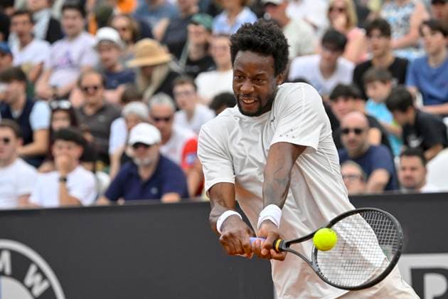 May 8, 2024, Roma: Gael Monfils of France in action during his men s singles 1st round match against Brazilian tennis player Thiago Monteiro at the Italian Open tennis tournament in Rome, Italy, 08 May 2024. ANSA ALESSANDRO DI MEO Italian Open tennis tournament  - ZUMAa110 20240508_zaf_a110_037 Copyright: xAlessandroxDixMeox