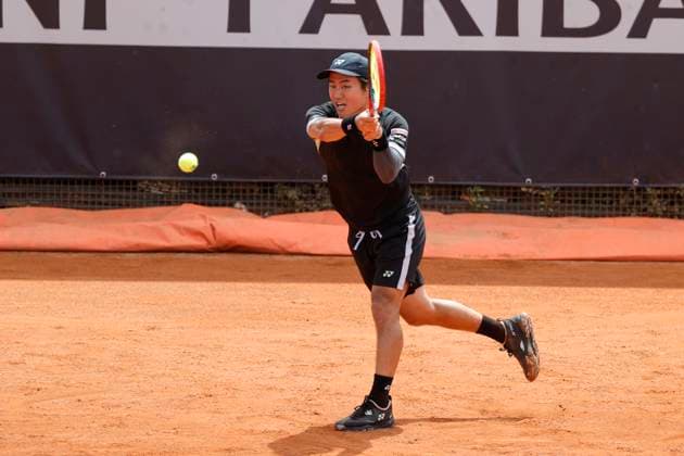 Internazionali BNL D Italia 2024 - Day Three Yoshihito Nishioka of Japan is playing against Sebastian Ofner of Austria during the first round match on day three of the Internazionali BNL D Italia at Foro Italico in Rome, Italy, on May 8, 2024. Rome Lazio Italy  Copyright: xCiroxDexLucax originalFilename:deluca-internaz240508_npuI5.jpg