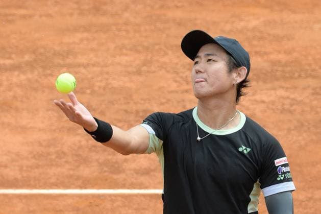 International Tennis match - Internazionali BNL d Italia Yoshihito Nishioka (JPN) during the first round against Sebastian Ofner (AUT) of the ATP, Tennis Herren Master 1000 Internazionali BNL D Italia tournament at Foro Italico on May 8, 2024. Fabrizio Corradetti LiveMedia Rome Italy  Copyright: xIPAxSport ABACAx
