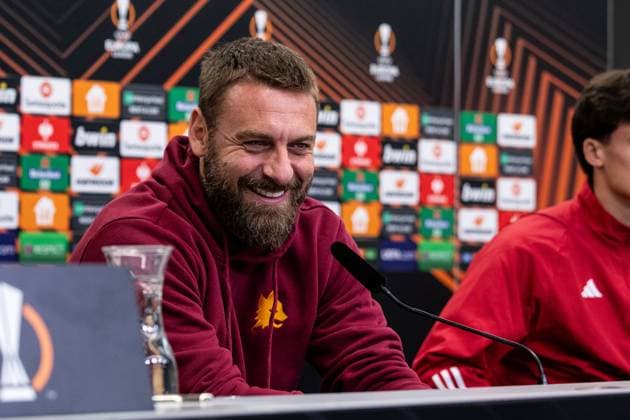 AS Roma, Press conference 08 05 2024 Daniele De Rossi AS Roma, Head Coach Bayer 04 Leverkusen, Press conference for the UEFA Europa League match Bayer 04 Leverkusen AS Roma BayArena, Leverkusen 08 05 2024 Copyright: xBEAUTIFULxSPORTS Buriakovx
