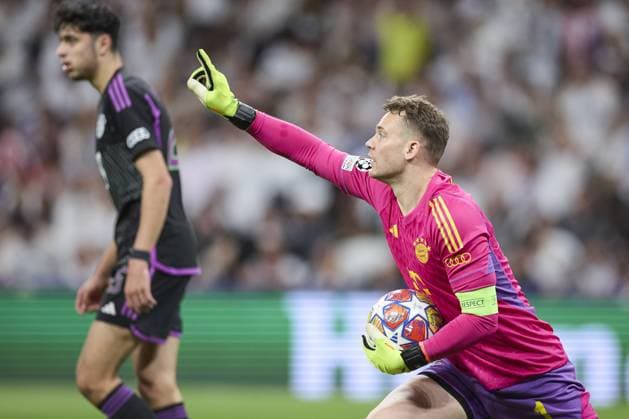 Sport Themen der Woche KW19 Sport Bilder des Tages Manuel Neuer of FC Bayern Munich with the ball during the UEFA Champions League match between Real Madrid and Bayern Munich at Santiago Bernabeu Stadium on May 8, 2024 in Madrid, Spain. (Photo by: LGM) FOOTBALL : Real Madrid vs Bayern Munich- UEFA Champions League - 08 05 2024 LGM Panoramic 