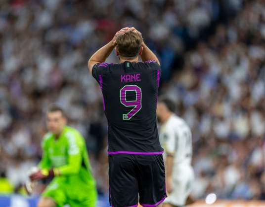 08 05 2024, Football UEFA Champions League 2023 2024 semi-final, Real Madrid FC Bayern Munich, at the Estadio Santiago Bernabeu, Madrid, Harry Kane FC Bayern Munich pensive