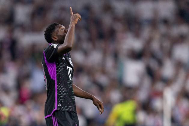 Alphonso Davies of Bayern Munich celebrates scoring a goal for their side to make it 1-0 Real Madrid v Bayern Munich, UEFA Champions League, Semi-Final, Football, Santiago Bernabeu Stadium, Madrid, Spain - 08 May 2024  Copyright: xRubenxAlbarran Shutterstockx 14469131be
