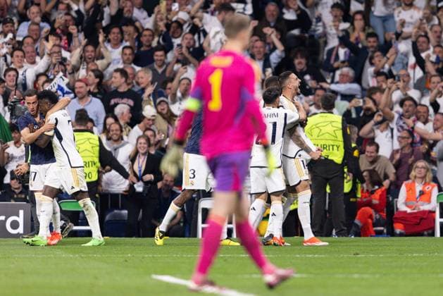 Joselu of Real Madrid celebrates scoring the goal for their side with their teammates to make it 2-1 Real Madrid v Bayern Munich, UEFA Champions League, Semi-Final, Football, Santiago Bernabeu Stadium, Madrid, Spain - 08 May 2024  Copyright: xRubenxAlbarran Shutterstockx 14469131br