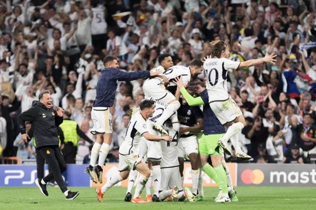 MADRID, SPAIN - MAY 8: Several player of Real Madrid celebrates a goal during the UEFA CHAMPIONS LEAGUE 2023 24 semi-finals second leg match between Real Madrid and FC Bayern Mnchen at Santiago Bernabeu Stadium. ONLYxEDITORIALxUSAGE  (252553670)