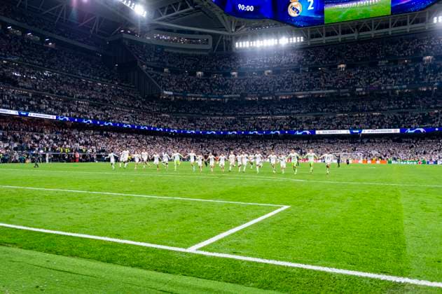 Real Madrid vs FC Bayern Munchen: Semi-final Second Leg - UEFA Champions League 2023 24 MADRID, SPAIN - MAY 8: Real Madrid players seen celebrating the victory at the end of the UEFA Champions League semi-final second leg match between Real Madrid and FC Bayern Munchen at Estadio Santiago Bernabeu on May 8, 2024 in Madrid, Spain. Madrid Estadio Santiago Bernabeu Spain Copyright: xAlbertoxGardinx AGardin_20240508_Football_Champions_Real_Madrid_vs_Bayern_039