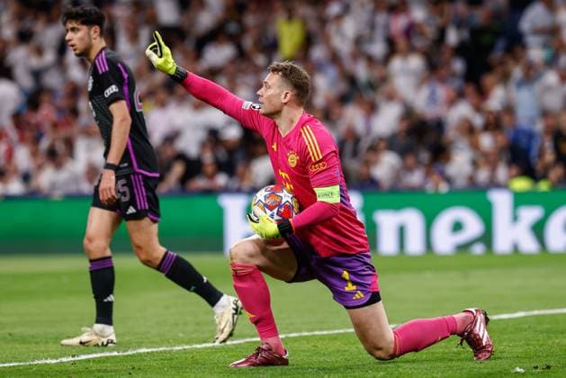 May 8, 2024, Madrid, Madrid, SPAIN: Manuel Neuer of Bayern Munich gestures during the UEFA Champions League, Semi Final Second Leg, football match played between Real Madrid and FC Bayern Munich at Santiago Bernabeu stadium on May 08, 2024 in Madrid, Spain. Madrid SPAIN - ZUMAa181 20240508_zaa_a181_054 Copyright: xIrinaxR.xHipolitox