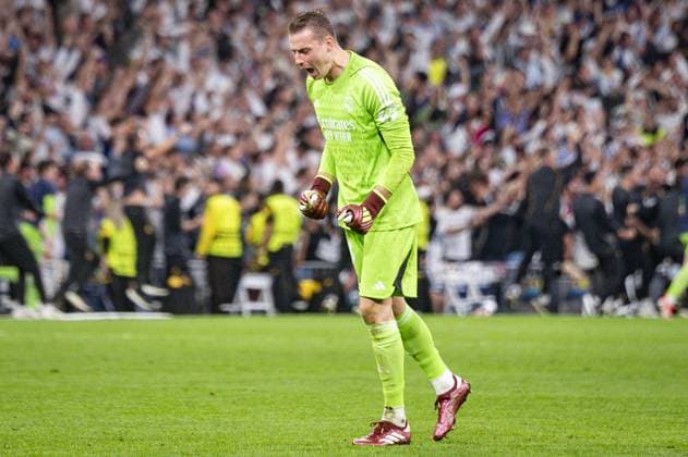UEFA Champions League football match - Real Madrid vs Bayern Munich MADRID, SPAIN - MAY 8: Andriy Lunin of Real Madrid seen celebrating a goal during the UEFA Champions League semi-final second leg match between Real Madrid and FC Bayern Munchen at Estadio Santiago Bernabeu on May 8, 2024 in Madrid, Spain. Madrid Spain  Copyright: xIPAxSport ABACAx
