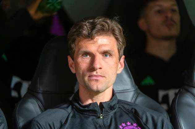 08 05 2024, Football UEFA Champions League 2023 2024 semi-final, Real Madrid FC Bayern Munich, at the Estadio Santiago Bernabeu, Madrid, Thomas Müller FC Bayern Munich pensive