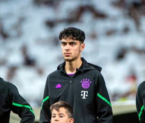 08 05 2024, Football UEFA Champions League 2023 2024 semi-final, Real Madrid FC Bayern Munich, at Estadio Santiago Bernabeu, Madrid, Aleksandar Pavlovic Bayern Munich