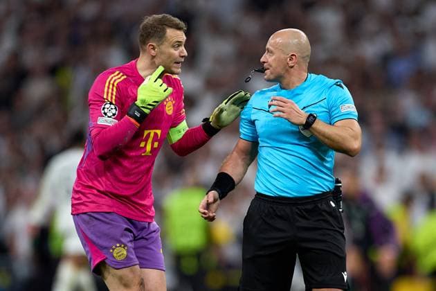 May 8, 2024, Madrid, Madrid, Spain: Manuel Neuer of FC Bayern Munich (L) with referee Marciniak during the UEFA Champions League match between Real Madrid and Bayern Munich at Santiago Bernabeu Stadium on May 8, 2024 in Madrid, Spain. Madrid Spain - ZUMAd159 20240508_zia_d159_024 Copyright: xM.GraciaxJimenezx