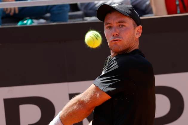 Internazionali BNL D Italia 2024 - Day Four Dominik Koepfer of Germany is playing against Andrea Vavassori of Italy during the first round match on day four of the Internazionali BNL D Italia at Foro Italico in Rome, Italy, on May 9, 2024. Rome Italy  Copyright: xCiroxDexLucax originalFilename:deluca-internaz240509_nps7i.jpg
