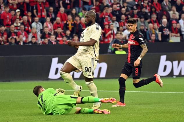 08 05 2024, xjrdrx, Football UEFA Europa League, Bayer 04 Leverkusen AS Roma emspor, v l Matej Kovar Bayer Leverkusen , Romelu Lukaku AS Roma , Piero Hincapie Bayer Leverkusen DFL DFB REGULATIONS PROHIBIT ANY USE OF PHOTOGRAPHS as IMAGE SEQUENCES and or QUASI VIDEO Leverkusen