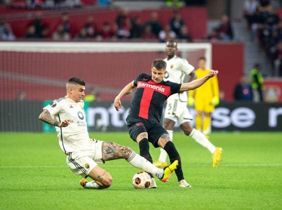 Football, Men, 2023 2024 season, Europa League semi-final, second leg , Bayer 04 Leverkusen AS Roma, v l Gianluca Mancini AS Roma , Adam Hlozek Bayer Leverkusen , 09 05 2024, Copyright: xSebastianxRäppold MatthiasxKochx