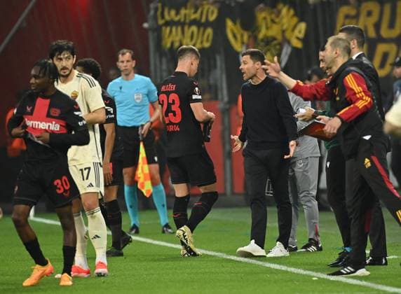 08 05 2024, xjrdrx, Football UEFA Europa League, Bayer 04 Leverkusen AS Roma emspor, v l Adam Hlozek Bayer Leverkusen , Coach Xabi Alonso Bayer Leverkusen DFL DFB REGULATIONS PROHIBIT ANY USE OF PHOTOGRAPHS as IMAGE SEQUENCES and or QUASI VIDEO Leverkusen