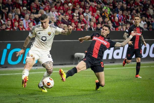 UEFA Europa League Semi-Final Bayer 04 Leverkusen vs AS Roma, 09 05 2024 Gianluca Mancini AS Roma, 23 , Exequiel Palacios Bayer 04 Leverkusen, 25 during the Europa League Semi-Final between Bayer 04 Leverkusen and AS Roma at BayArena on 09 05 2024 in Leverkusen, Germany DFL REGULATIONS PROHIBIT ANY USE OF PHOTOGRAPHS AS IMAGE SEQUENCES AND OR QUASI VIDEO Copyright: xBEAUTIFULxSPORTS AxelxKohringx