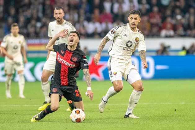 Football UEFA Europa League, 2023 2024 season, semi-final, second leg, Bayer 04 Leverkusen AS Roma on 09 05 2024 at BayArena in Leverkusen Leandro Paredes AS Roma, 16 fouls Exequiel Palacios Bayer 04 Leverkusen, 25 Photo Kirchner Media TH Copyright: xKirchner-Media THx