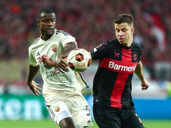 Adam Hlozek Bayer 04 Leverkusen, 23 in duel against Evan Ndicka AS Rome, 05 , GER, Bayer 04 Leverkusen vs AS Rome, UEFA Europa League 2023 24, semi-final second leg, 09 05 2024, GER, Bayer 04 Leverkusen vs AS Rome, UEFA Europa League 2023 24, semi-final second leg, 09 05 2024, photo Eibner Pressefoto Gabriel Boia Leverkusen Copyright: xGabrielxBoiax EP_EER
