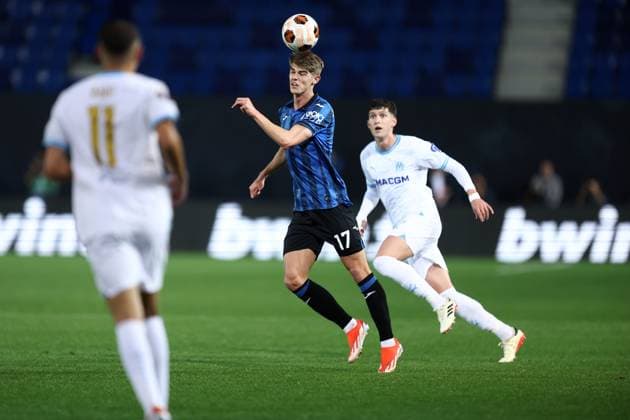 Charles De Ketelaere (Atalanta Bc) controls the ball, UEFA Europa League 2023 2024 - semi-final, Atalanta vs Olympique de Marseille, Gewiss Stadium, May 9, 2024, Bergamo, Italy.