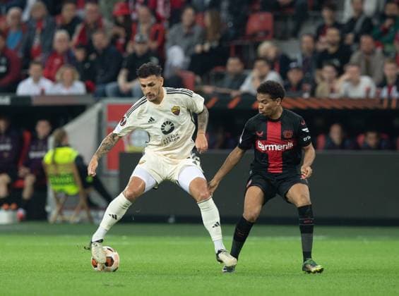 Football, Men, 2023 2024 season, Europa League semi-final, second leg , Bayer 04 Leverkusen AS Roma, v l Leandro Paredes AS Roma , Amine Adli Bayer 04 Leverkusen , 09 05 2024, Copyright: xSebastianxRäppold MatthiasxKochx