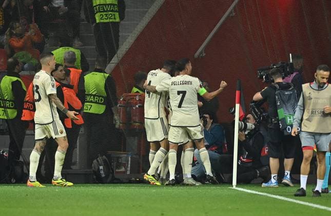 08 05 2024, xjrdrx, Football UEFA Europa League, Bayer 04 Leverkusen AS Roma emspor, v l Angelino AS Roma , Leandro Paredes AS Roma celebrate the goal, Der Torjubel zum 0 2 DFL DFB REGULATIONS PROHIBIT ANY USE OF PHOTOGRAPHS as IMAGE SEQUENCES and or QUASI VIDEO Leverkusen