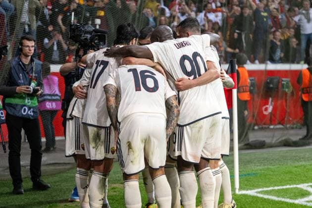GER, EL, Bayer 04 Leverkusen vs AS Roma, Season 2023 24, 09 05 2024, BayArena, Leverkusen, GER, EL, Bayer 04 Leverkusen vs AS Roma, Season 2023 24, In the picture cheering after the goal to 0 2 goal cheer cheer cheer cheer Leandro Paredes AS Roma, 16 gestures, facial expressions, emotions nordphotoxGmbHxx xDenkinger nph00015