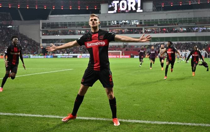 08 05 2024, xjrdrx, Football UEFA Europa League, Bayer 04 Leverkusen AS Roma emspor, v l Jospi Stanisic Bayer Leverkusen celebrate the goal, Der Torjubel zum 2 2 DFL DFB REGULATIONS PROHIBIT ANY USE OF PHOTOGRAPHS as IMAGE SEQUENCES and or QUASI VIDEO Leverkusen