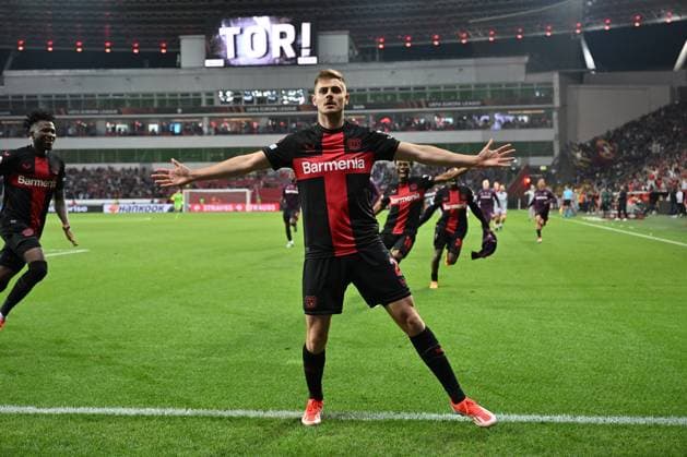 08 05 2024, xjrdrx, Football UEFA Europa League, Bayer 04 Leverkusen AS Roma emspor, v l Jospi Stanisic Bayer Leverkusen celebrate the goal, Der Torjubel zum 2 2 DFL DFB REGULATIONS PROHIBIT ANY USE OF PHOTOGRAPHS as IMAGE SEQUENCES and or QUASI VIDEO Leverkusen