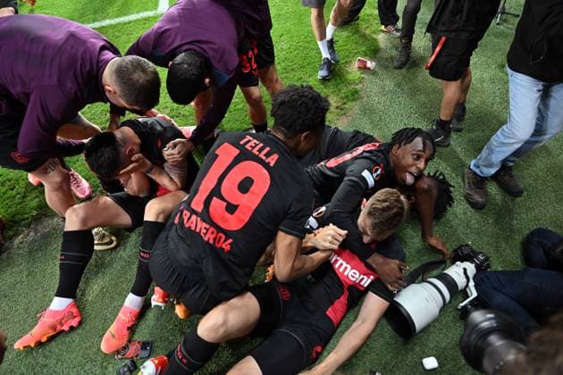 08 05 2024, xjrdrx, Football UEFA Europa League, Bayer 04 Leverkusen AS Roma emspor, v l Jospi Stanisic Bayer Leverkusen celebrate the goal, Der Torjubel zum 2 2 DFL DFB REGULATIONS PROHIBIT ANY USE OF PHOTOGRAPHS as IMAGE SEQUENCES and or QUASI VIDEO Leverkusen