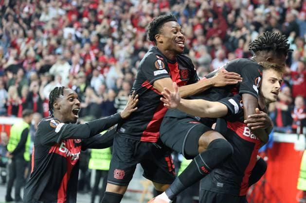 The Bayer 04 Leverkusen players celebrate the goal for 2 2 by Josip Stanisic Bayer 04 Leverkusen during the Europa League semi-final second leg Bayer 04 Leverkusen AS Roma Copyright Thomas Pakusch Copyright: Thomas Pakusch