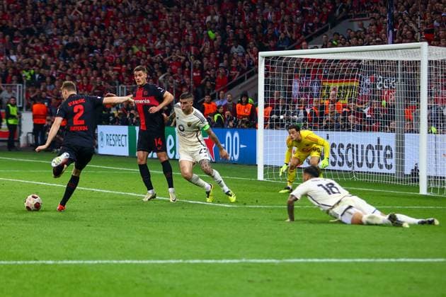 Bayer 04 Leverkusen vs AS Roma, football, Europa League, semi-final, second leg, 09 05 2024 Goal to 2 2 by Josip Stanisic Bayer 04 Leverkusen , Bayer reach Europa League final Leverkusen NRW Germany Copyright: xkolbert-press AntxPalmerx