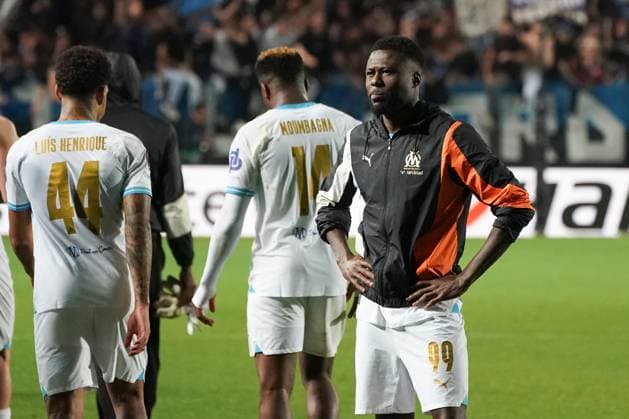 Chancel Mbemba (Olympique de Marseille) looks dejected during the UEFA Europa League semifinal second leg match between Atalanta Bergame and Olympique de Marseille at Gewiss Stadium in Bergame. FOOTBALL : Atalanta Bergame vs Olympique de Marseille - Demi finale retour - Europa League - Marseille - 09 05 2024 NorbertScanella Panoramic 