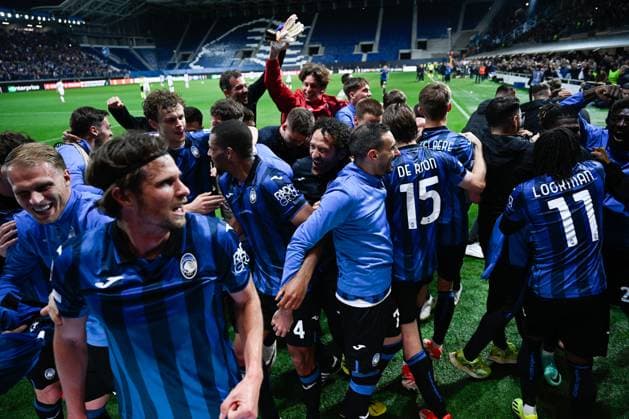 Team of Atalanta BC celebrating after victory during the UEFA Europa League Semi finals second leg match between Atalanta BC and Olympique Marsiglia on May 9, 2024 at Gewiss stadium in Bergamo, Italy. Credit: Tiziano Ballabio  Copyright: xTizianoxBallabio IPAxSportx xipax xx IPA_45909542 IPA_Agency_IPA45909542