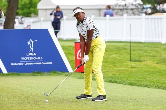 CLIFTON, NJ - MAY 09: Fifteen-year-old amateur golfer Ashley Shaw makes her LPGA, Golf Damen Tour debut at the 10th Tee of the LPGA Cognizant Founders Cup on May 9, 2024 at Upper Montclair Country Club in Clifton, New Jersey. (Photo by Rich Graessle Icon Sportswire) GOLF: MAY 09 LPGA Cognizant Founders Cup EDITORIAL USE ONLY Icon2405094230