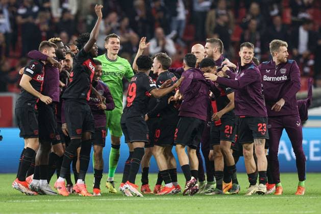 Bayer Leverkusen celebrate on the final whistle Bayer 04 Leverkusen v Roma, UEFA Europa League, Semi Final, Second Leg Football, BayArena, Leverkusen, Germany - 09 May 2024 EDITORIAL USE ONLY No use with unauthorised audio, video, data, fixture lists, club league logos or live services. Online in-match use limited to 120 images, no video emulation. No use in betting, games or single club league player publications.  Copyright: xPaulxCurrie Shutterstockx 14470736iq