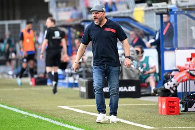 Paderborn, Home Deluxe Arena, 10 05 24, GER, Herren, 2 Bundesliga, Saison 2023 2024, SC Paderborn 07 Hamburger SV Bild Trainer Steffen BAUMGART Hamburg Only for editorial use DFL regulations prohibit any use of photographs as image sequences and or quasi video NRW Germany