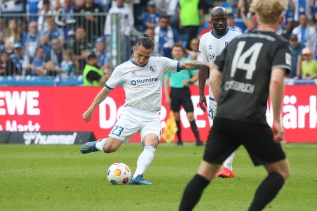 10 05 2024, xgox, Soccer 2 Bundesliga, 1 FC Magdeburg SpVgg Greuther Fuerth emspor, v l Baris Atik Magdeburg, 23 shot on goal, shoots the ball on goal, shot DFL DFB REGULATIONS PROHIBIT ANY USE OF PHOTOGRAPHS as IMAGE SEQUENCES and or QUASI VIDEO Magdeburg