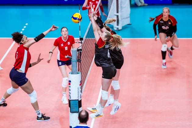 Volleyball, Womens international match, Germany - Romania