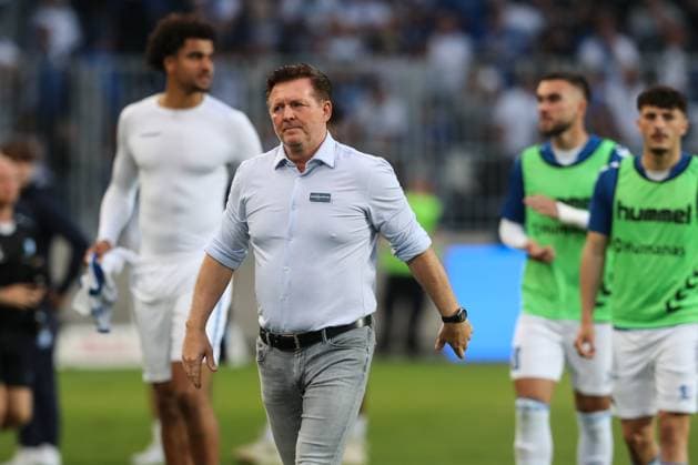 Coach Christian Titz 1 FC Magdeburg 2 Soccer Bundesliga Season 2023 2024 1 FC Magdeburg vs SpVgg Greuther Fürth at the MDCC Arena in Magdeburg Soccer,Man,Men,Germany,10 05 2024